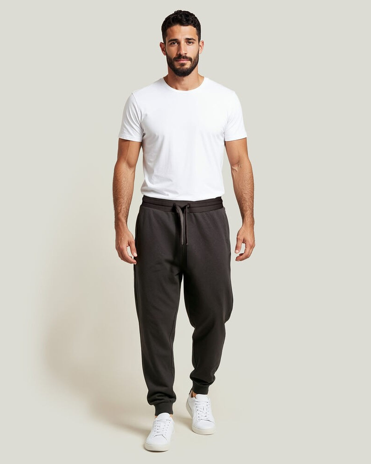 3460010_900_4_3460010_3460010-900_Model_20Jogger_BLACK.jpg