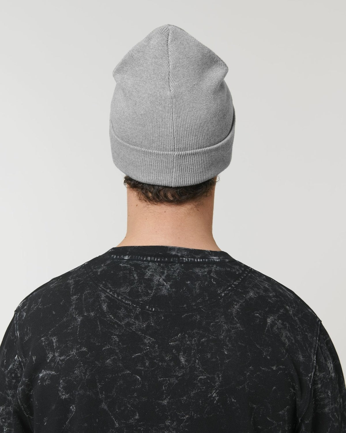 STAU772_C250_Back_Main_Studio_0.jpg