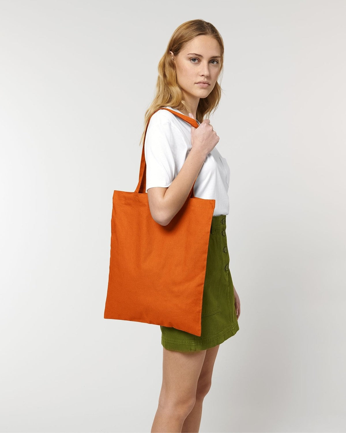 STAU773_C013_Front_Main_Studio_5.jpg