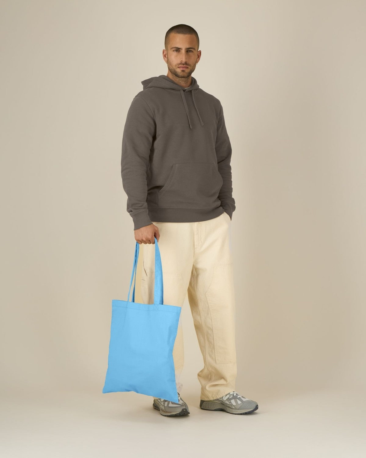 STAU773_C145_Front_Main_Studio_10.jpg