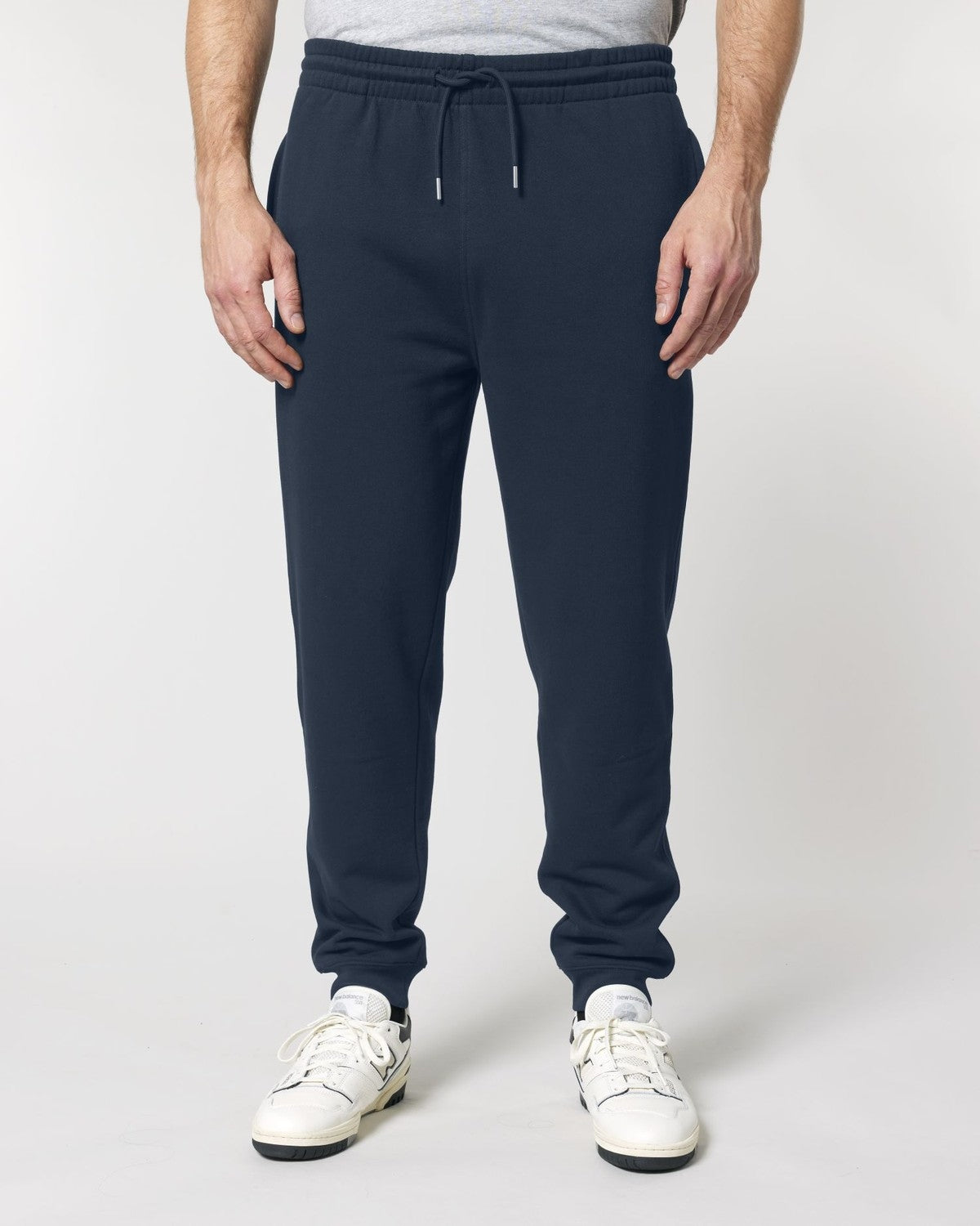 STBU185_C727_Front_Main_Studio_1.jpg