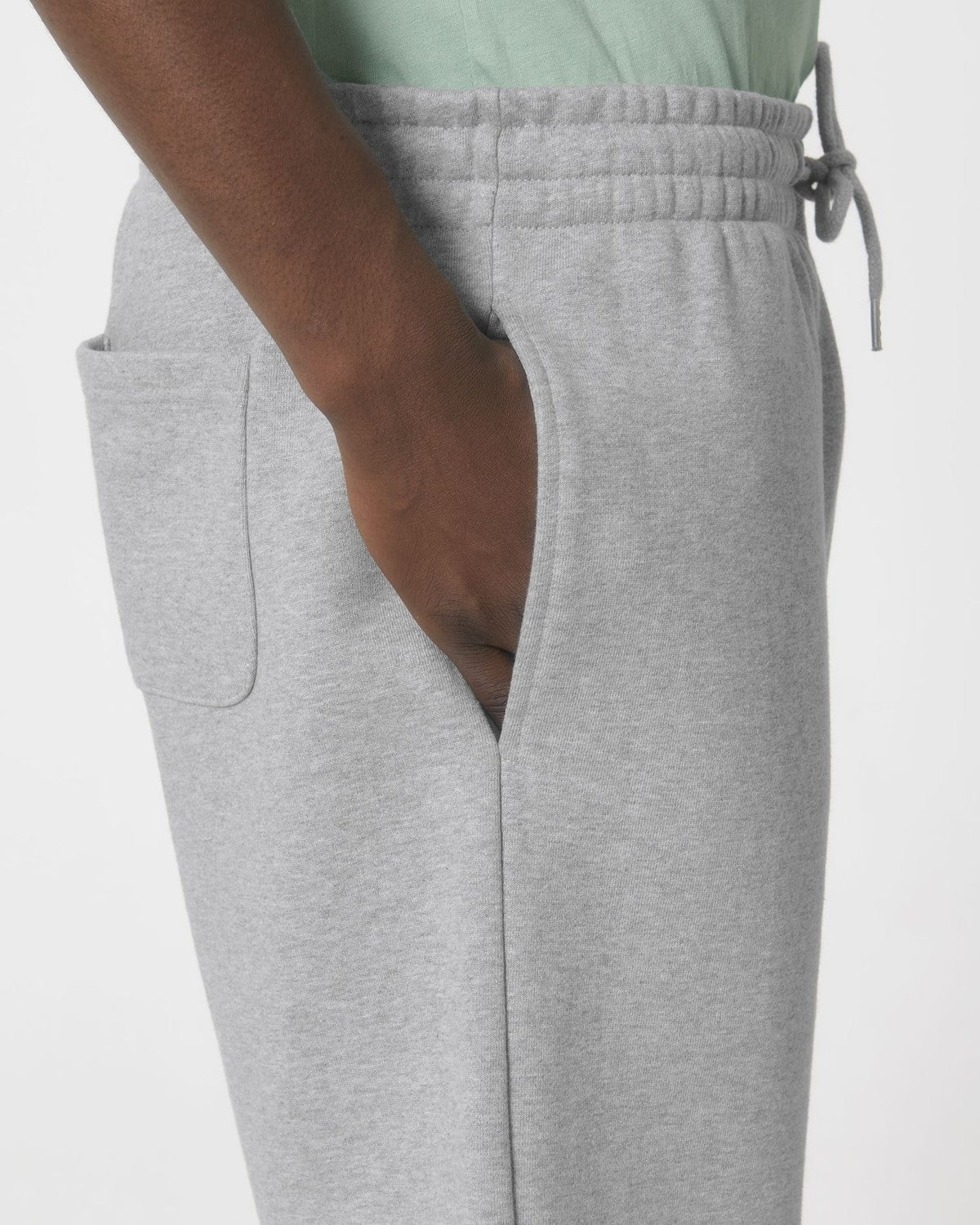 STBU944_C250_Front_Detail_Studio_0.jpg