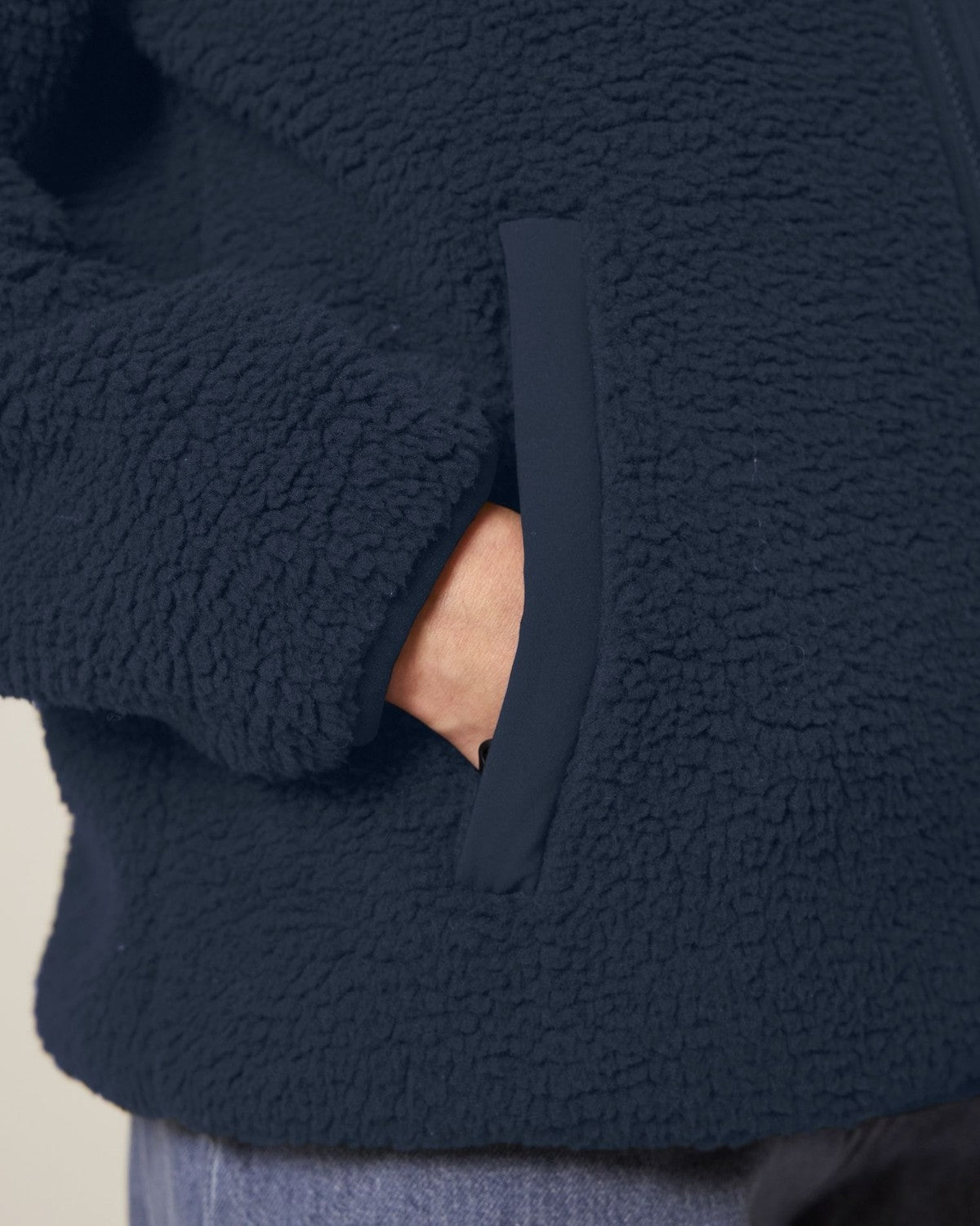 STJU248_C727_Front_Detail_Studio_1.jpg