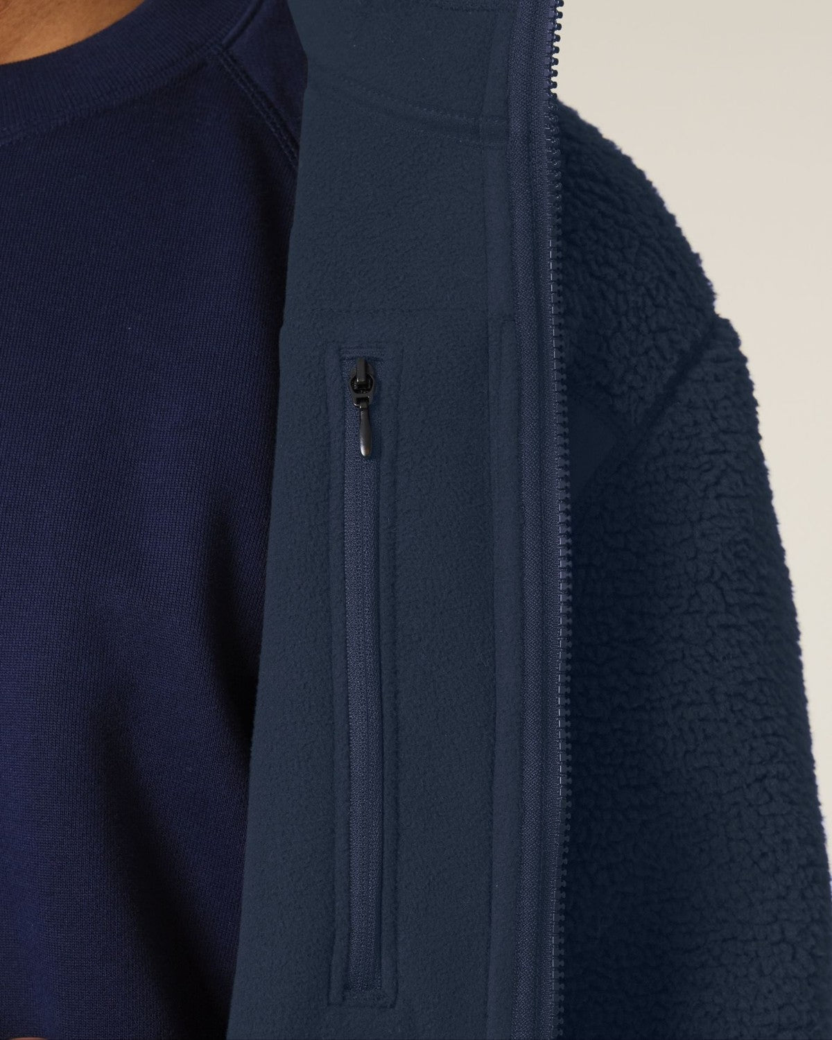 STJU248_C727_Front_Detail_Studio_4.jpg