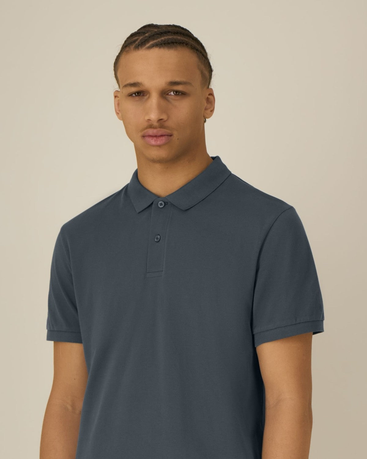 STPM224_C715_Front_Detail_Studio_10.jpg