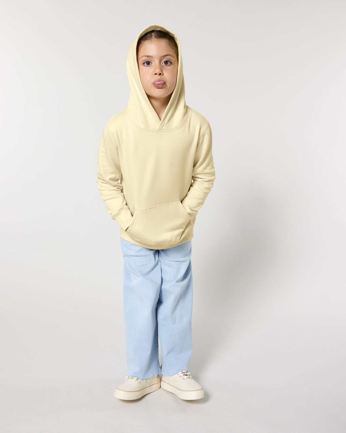STSK180_C078_Front_Main_Studio_5.jpg