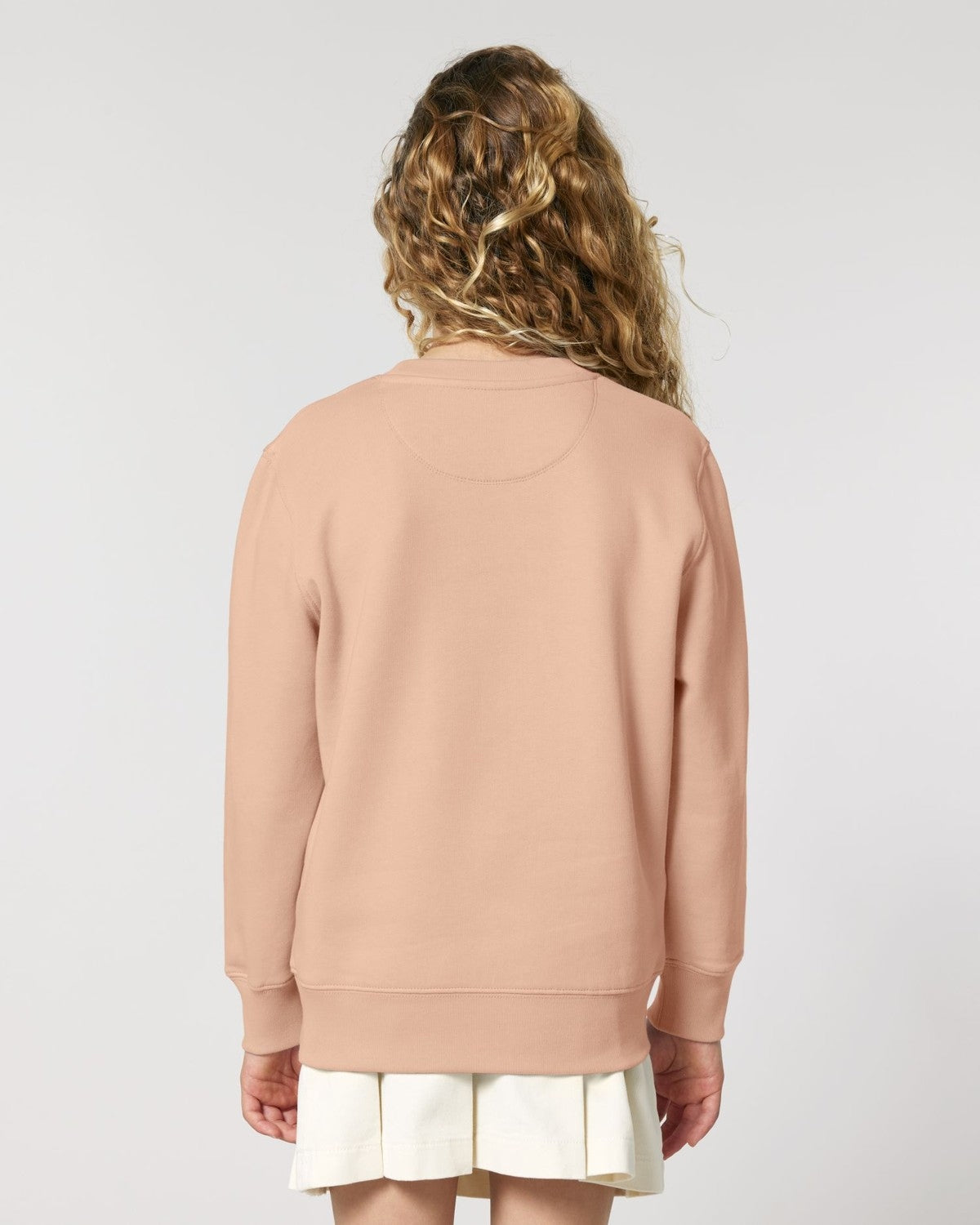STSK181_C101_Back_Main_Studio_5.jpg