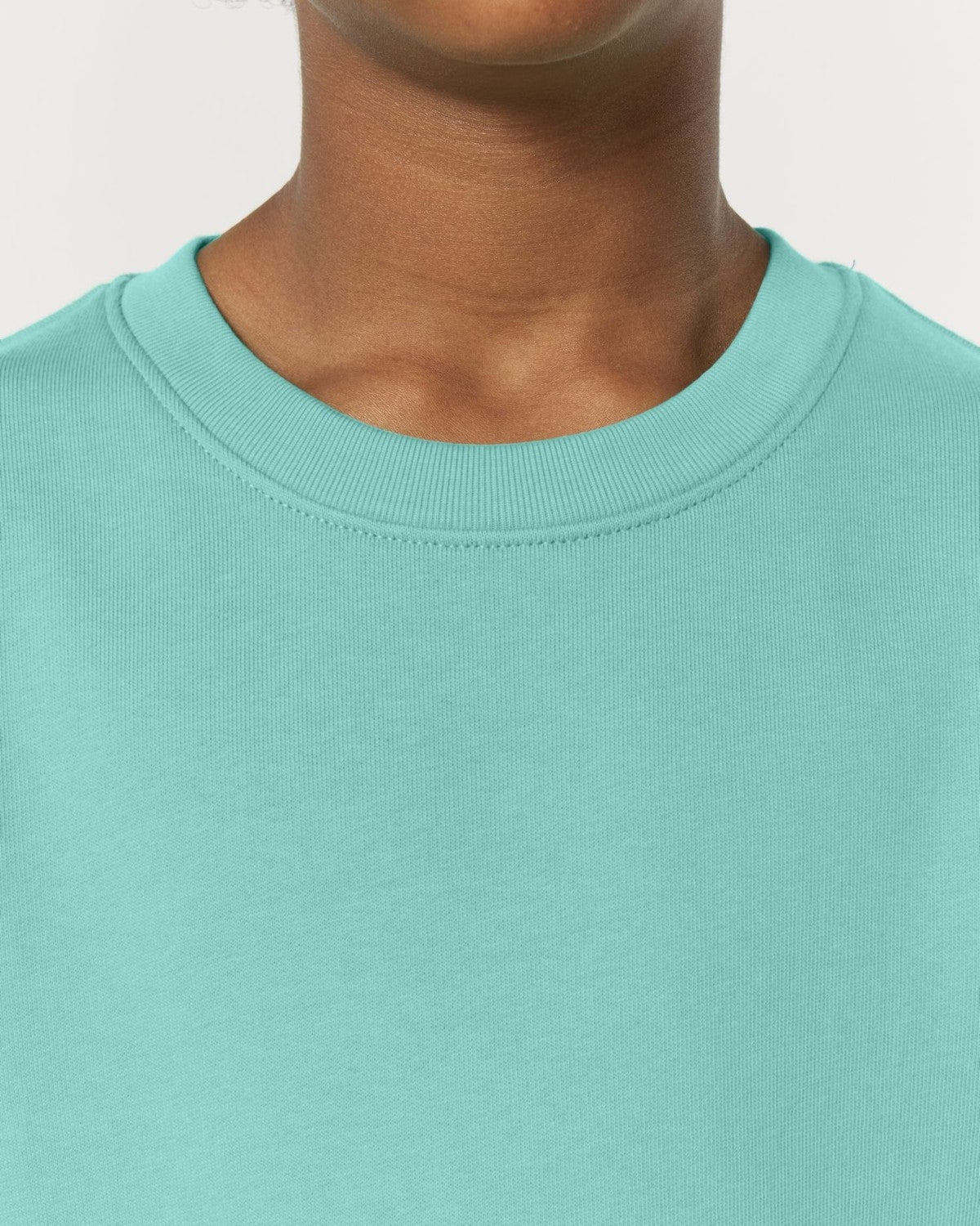 STSK181_C357_Front_Detail_Studio_0.jpg