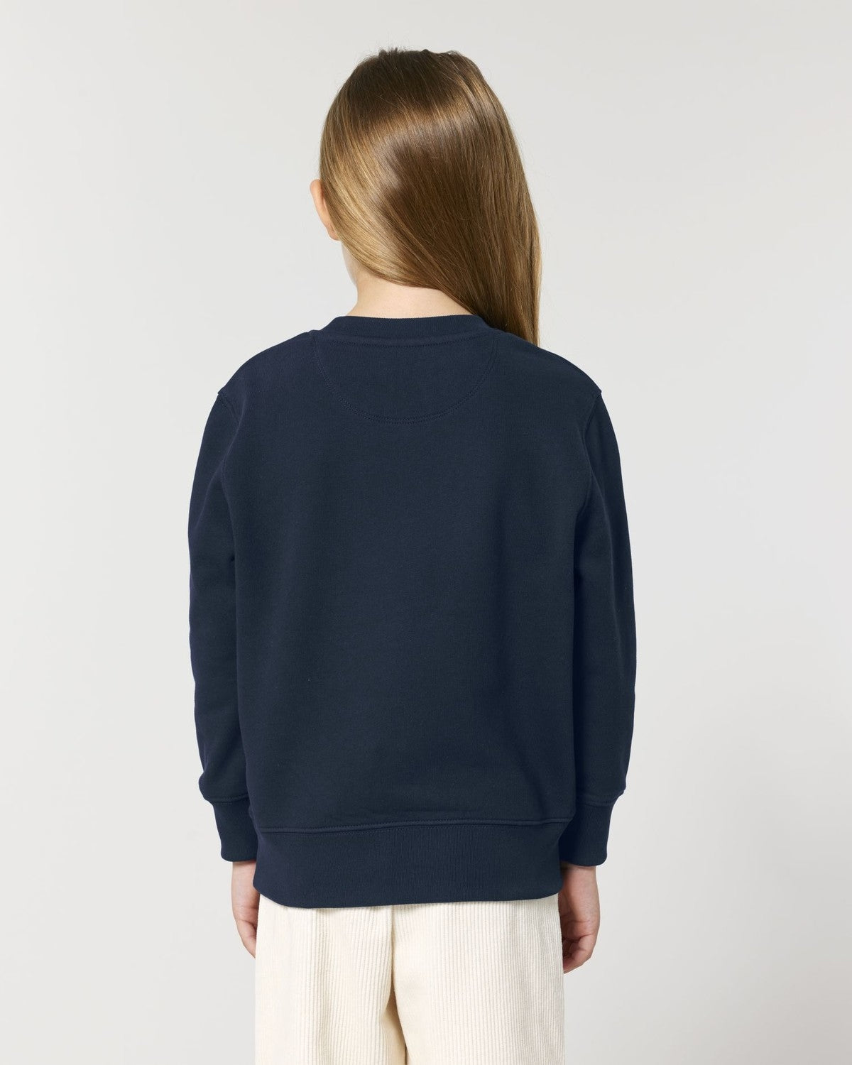 STSK181_C727_Back_Main_Studio_5.jpg