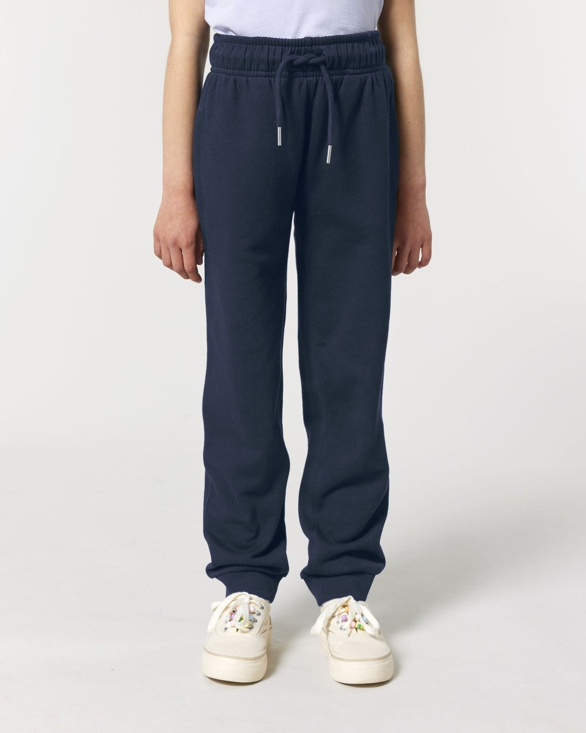 STSK183_C727_Front_Main_Studio_6.jpg