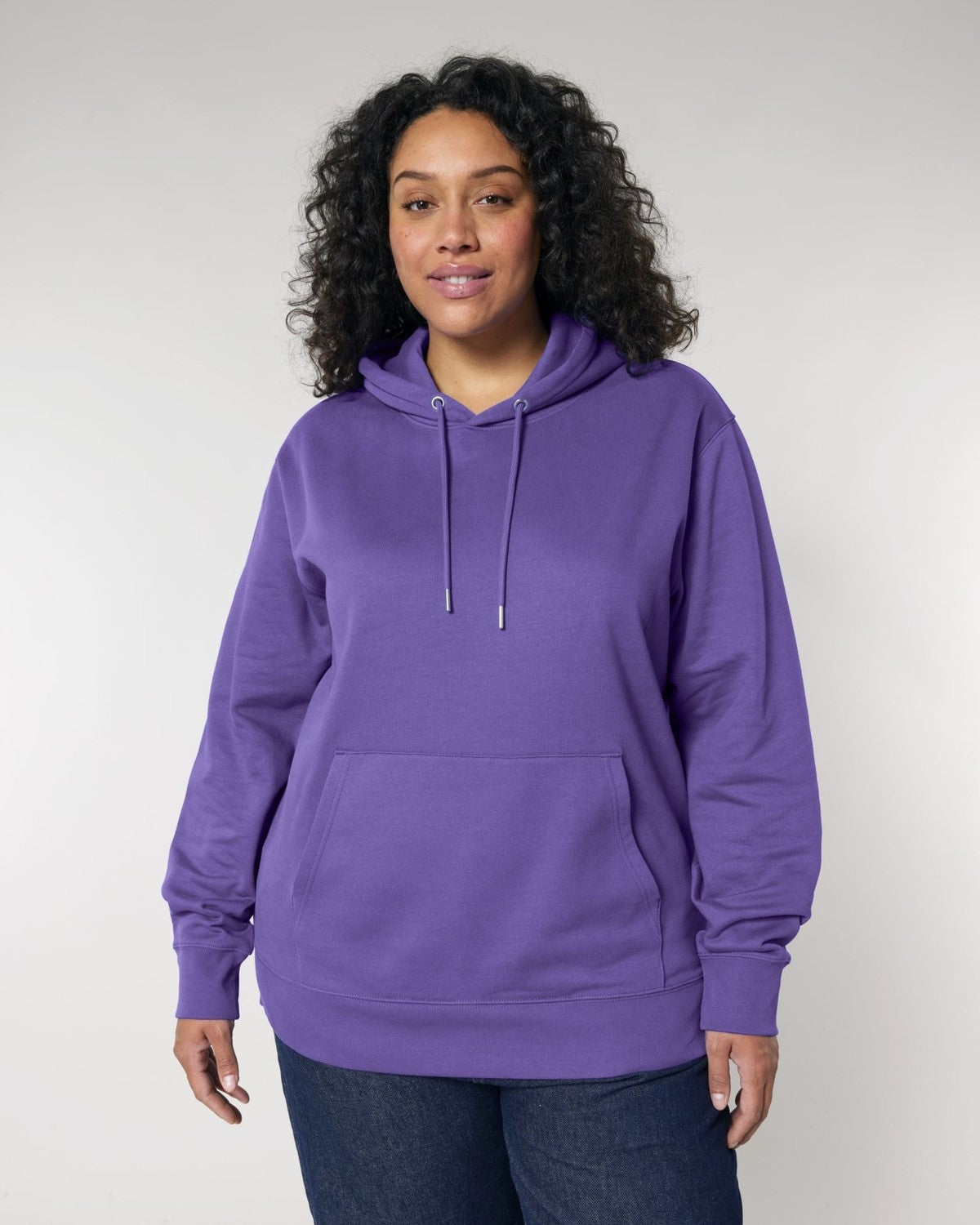 STSU177_C115_Front_Main_Studio_5.jpg