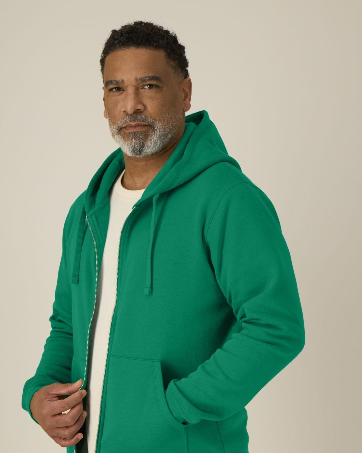 STSU205_C137_Front_Detail_Studio_10.jpg