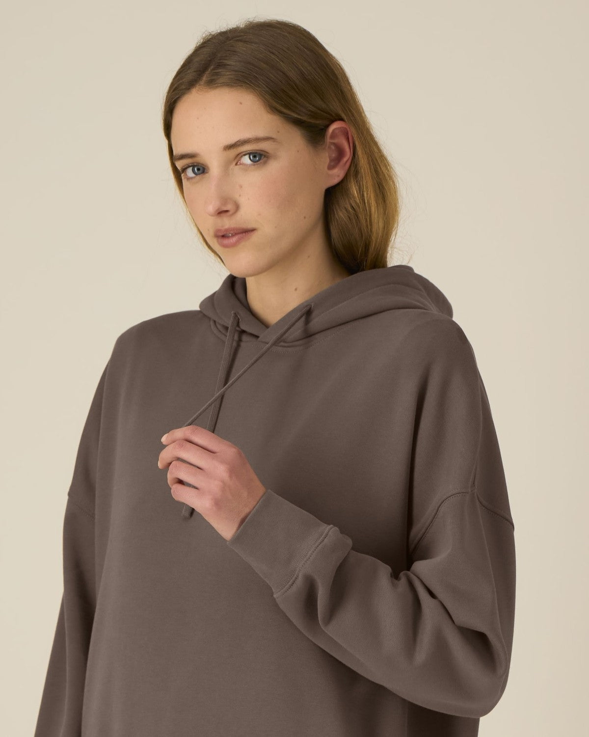 STSW213_C135_Front_Detail_Studio_1.jpg