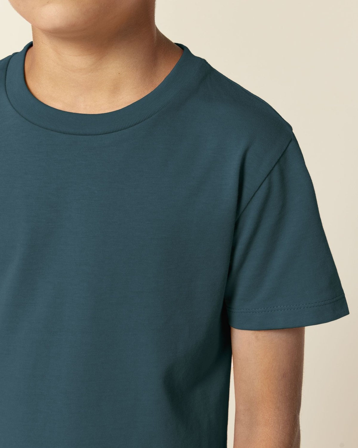 STTK184_C702_Front_Detail_Studio_10.jpg
