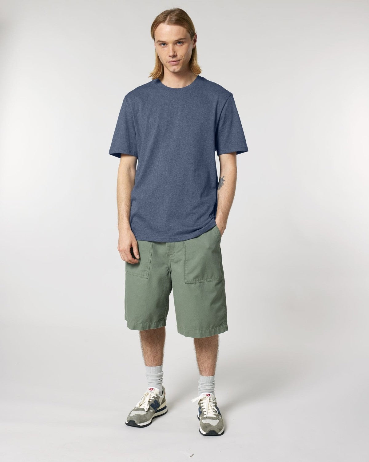 STTU169_C652_Front_Main_Studio_0.jpg