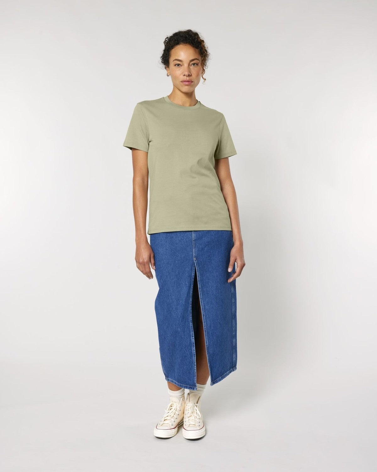 STTU170_C047_Front_Main_Studio_5.jpg