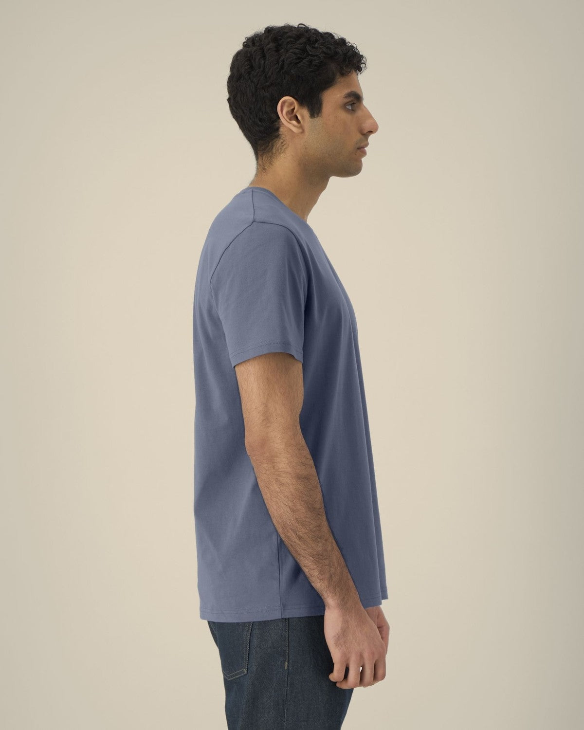 STTU170_C156_Front_Main_Studio_4.jpg
