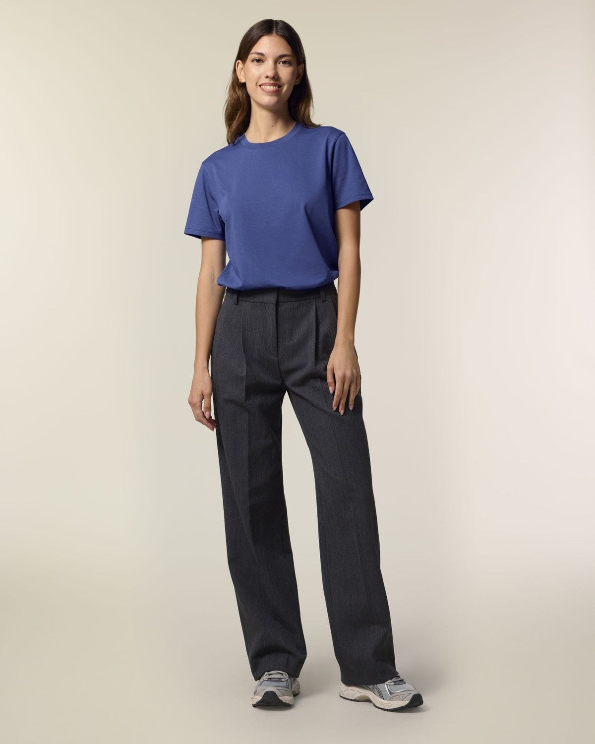 STTU170_C359_Front_Main_Studio_5.jpg