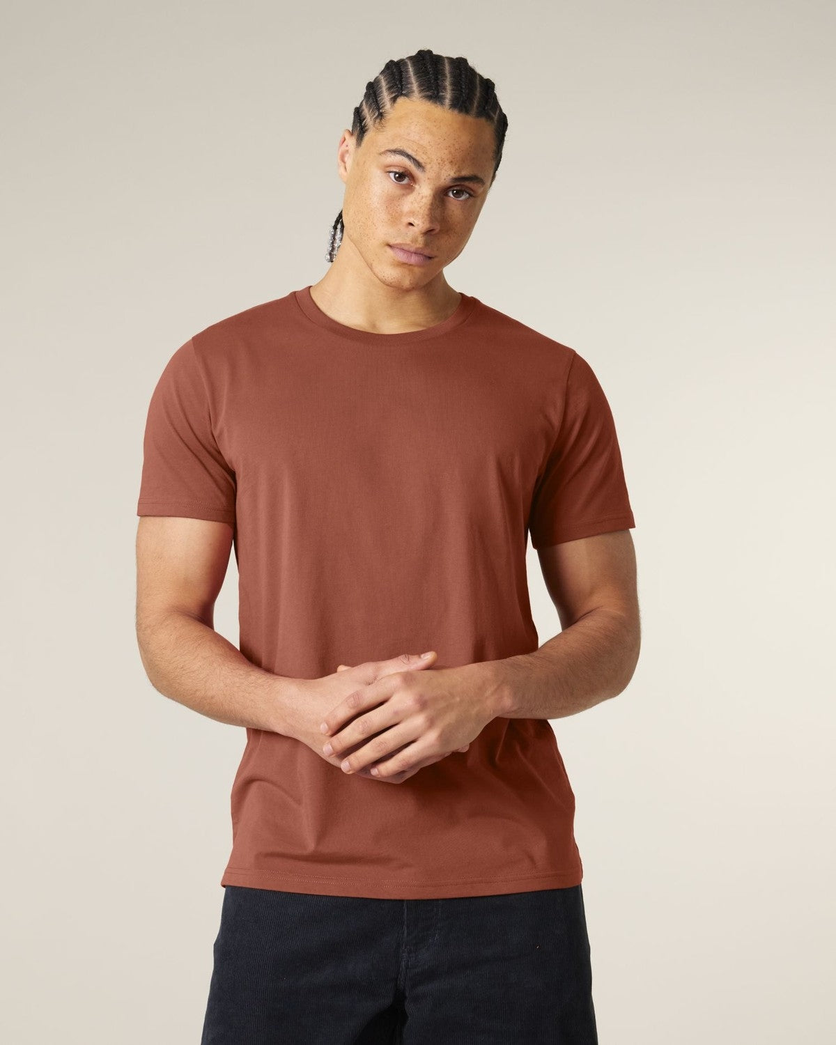 STTU170_C730_Front_Main_Studio_0.jpg