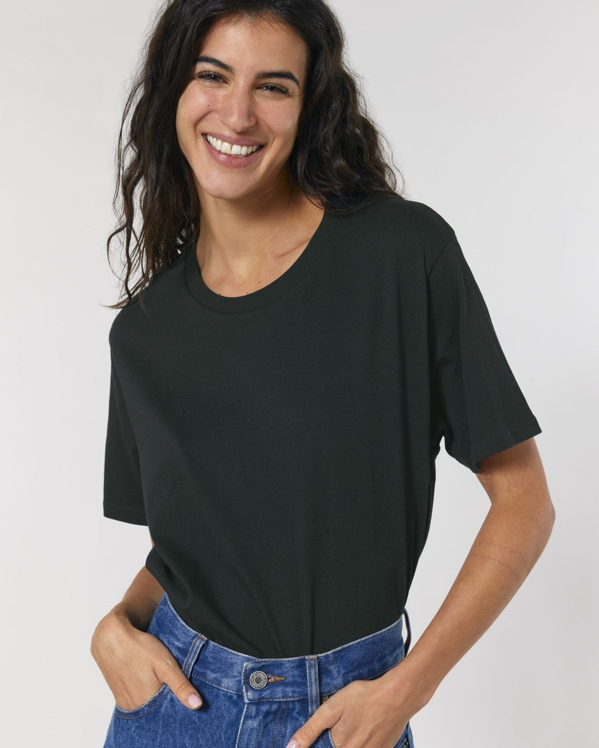 STTU758_C002_Front_Main_Studio_5.jpg