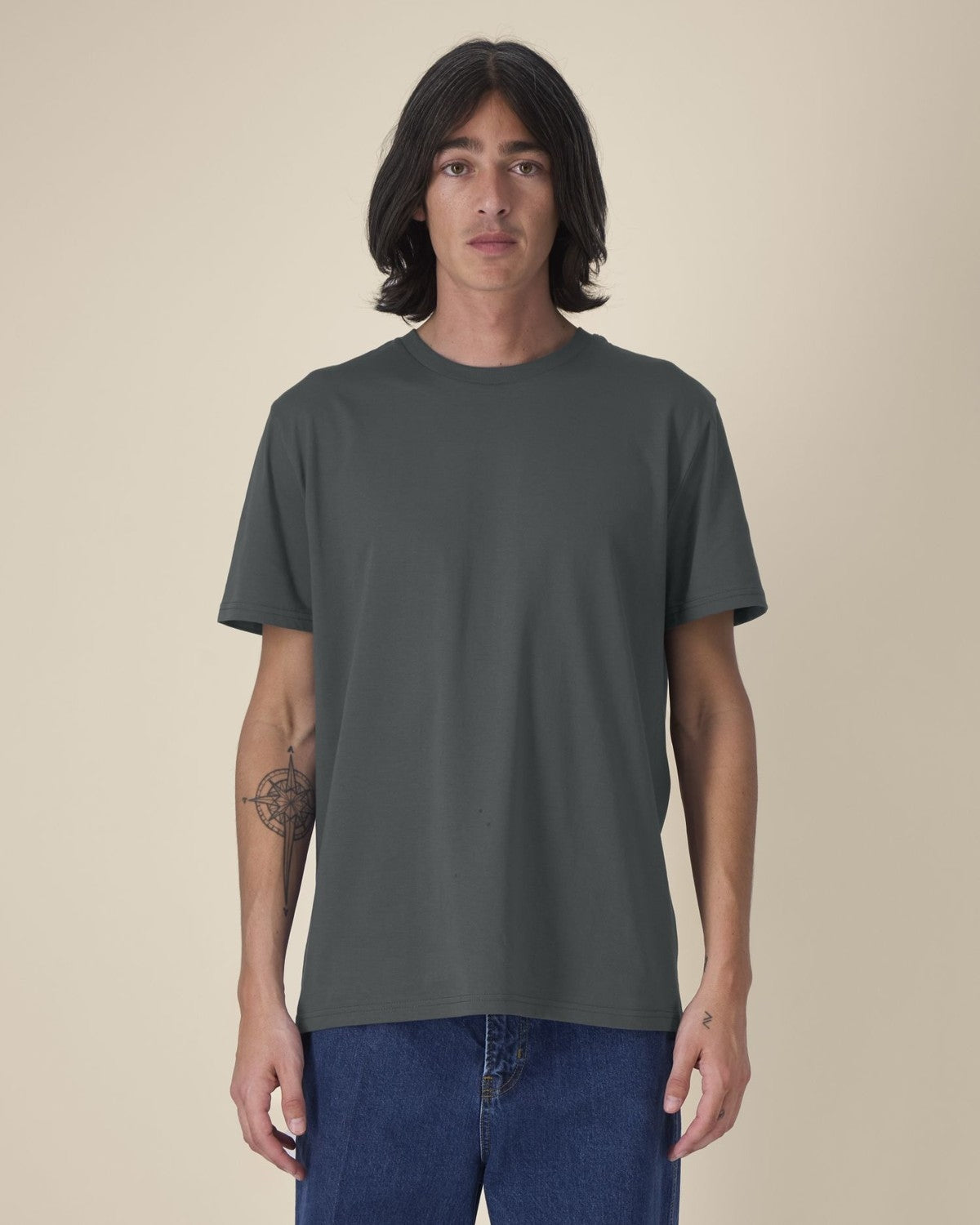 STTU758_C253_Front_Main_Studio_1.jpg
