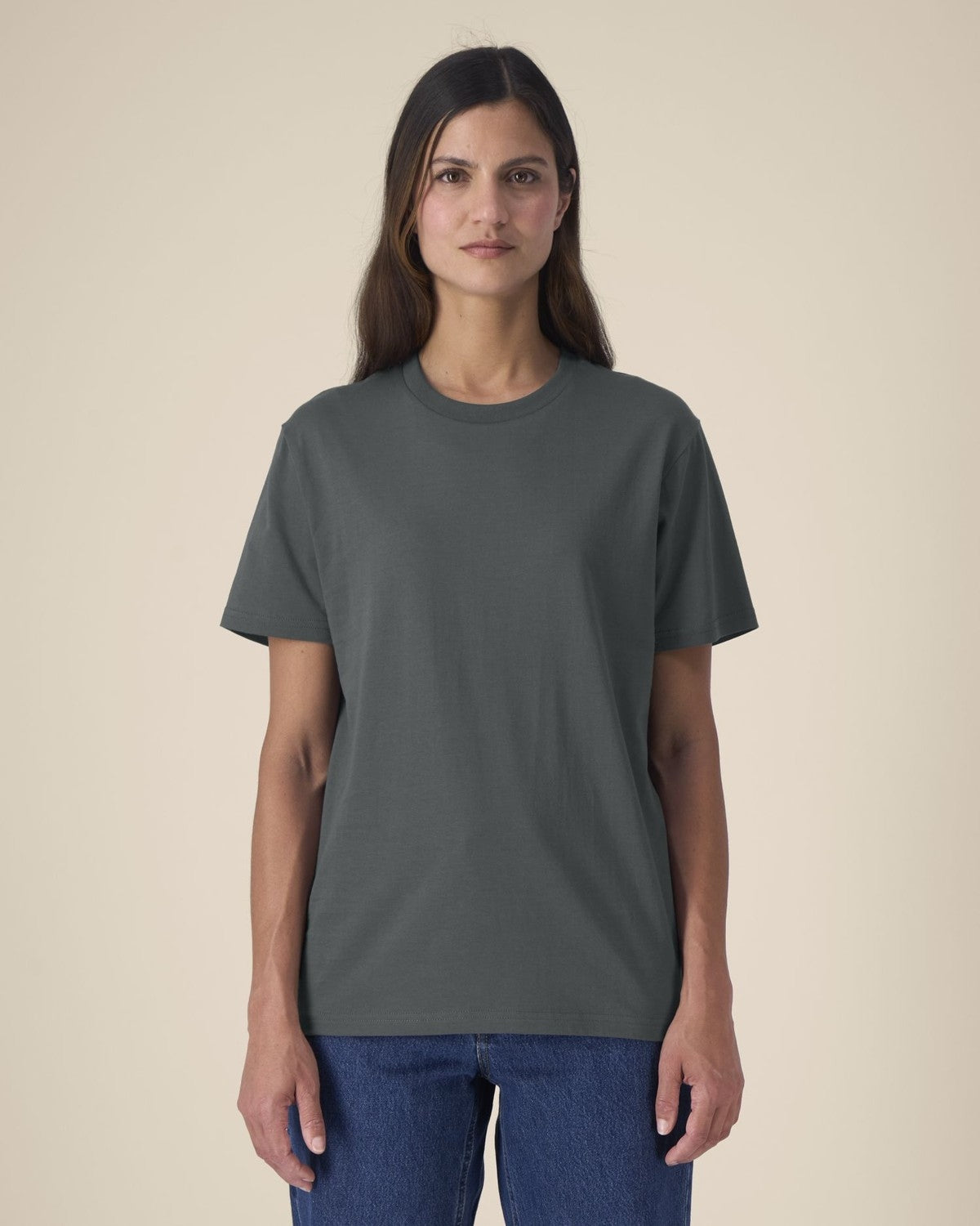 STTU758_C253_Front_Main_Studio_6.jpg