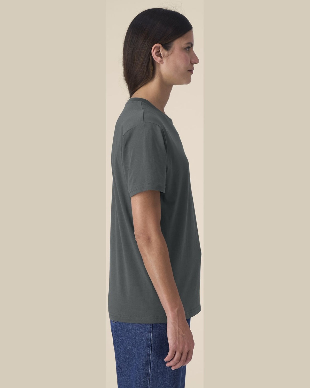 STTU758_C253_Front_Main_Studio_9.jpg