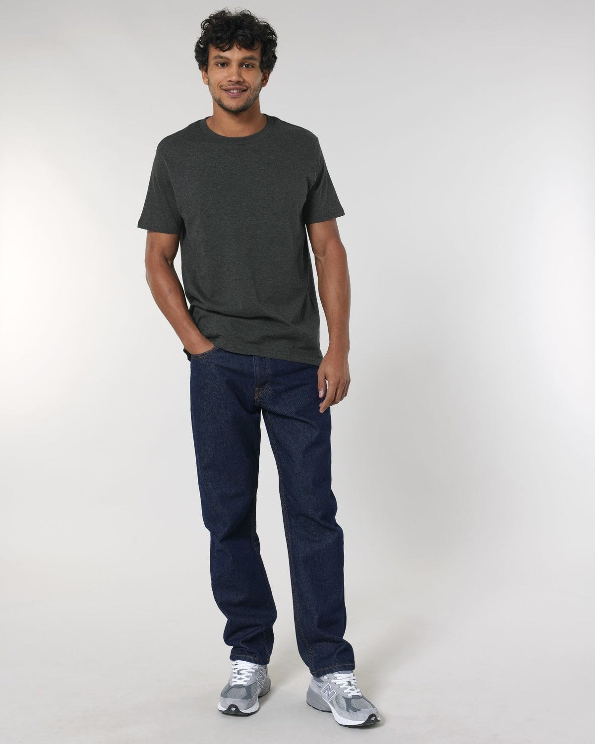 STTU758_C651_Front_Main_Studio_0.jpg