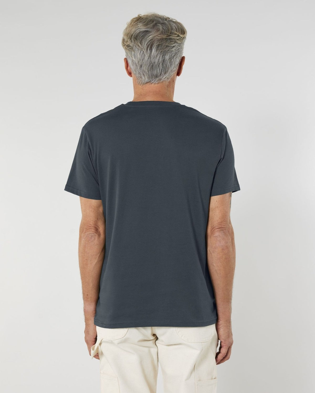 STTU758_C715_Back_Main_Studio_0.jpg