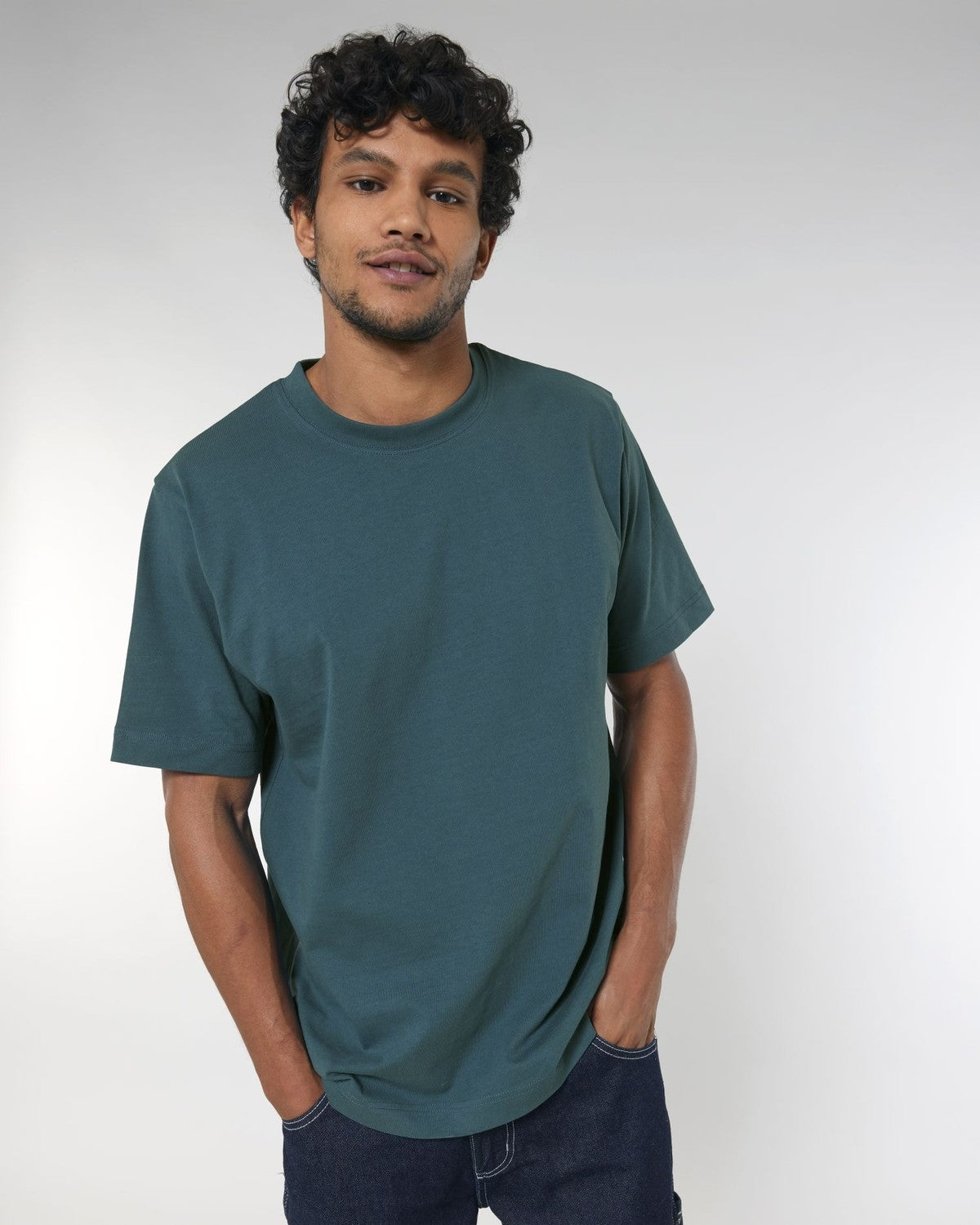STTU788_C702_Front_Main_Studio_0.jpg