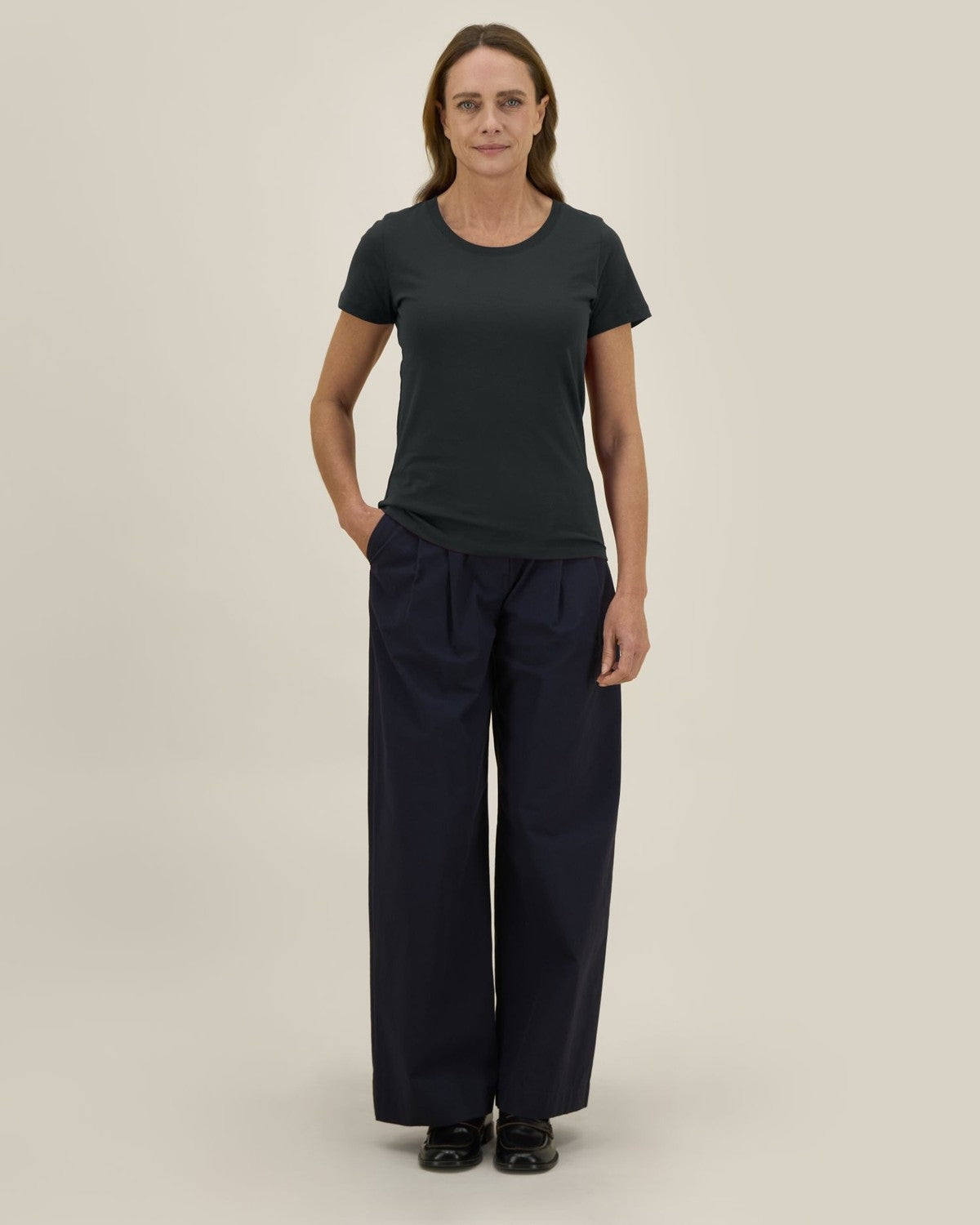 STTW079_C002_Front_Businesswear_Studio_5.jpg
