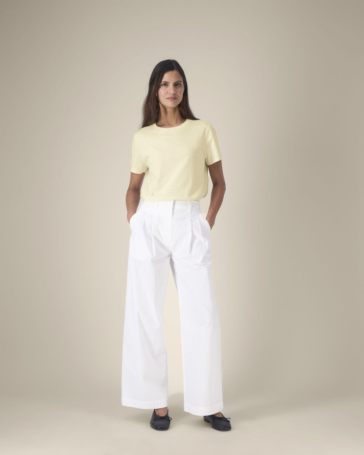 STTW172_C155_Front_Main_Studio_7.jpg