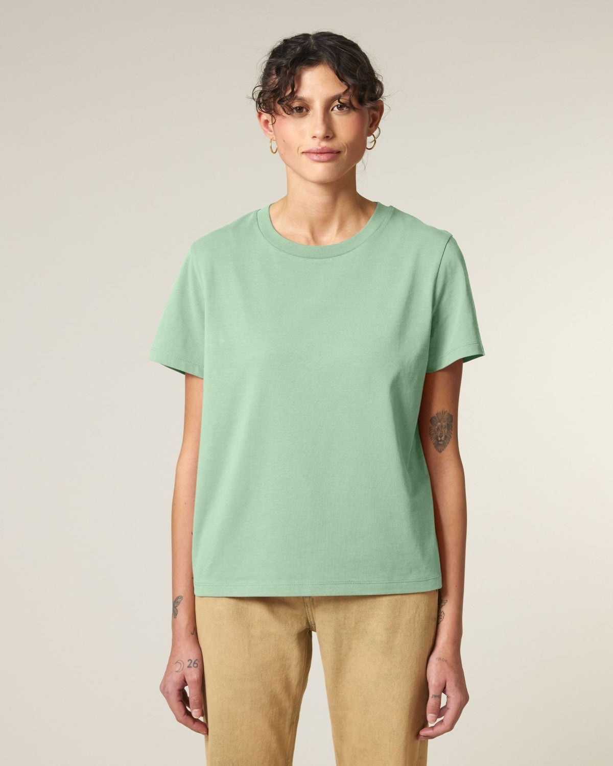 STTW172_C735_Front_Main_Studio_6.jpg