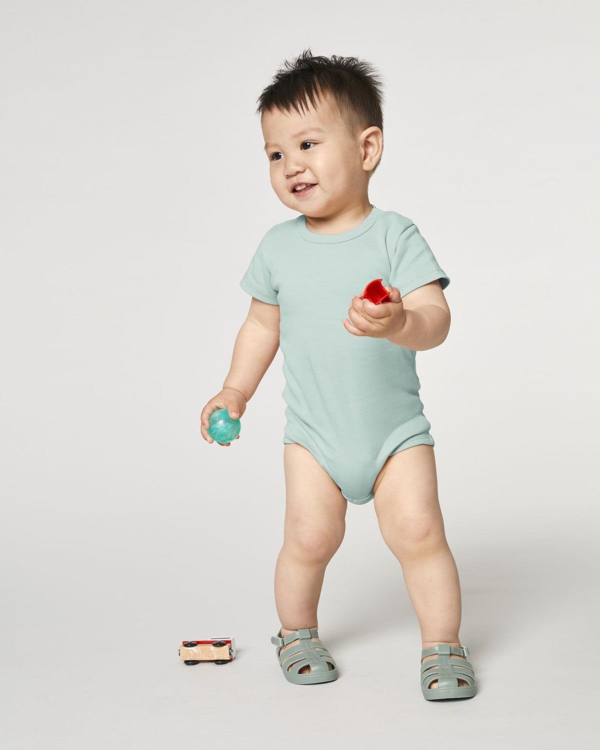 STUB103_C724_Front_Main_Studio_3.jpg