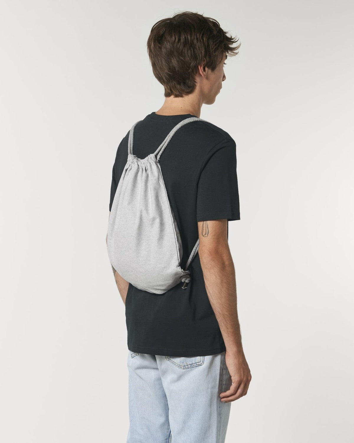 STAU763_C250_Front_Main_Studio_0.jpg