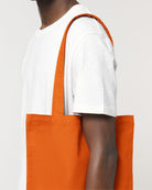 STAU773_C013_Front_Detail_Studio_0.jpg