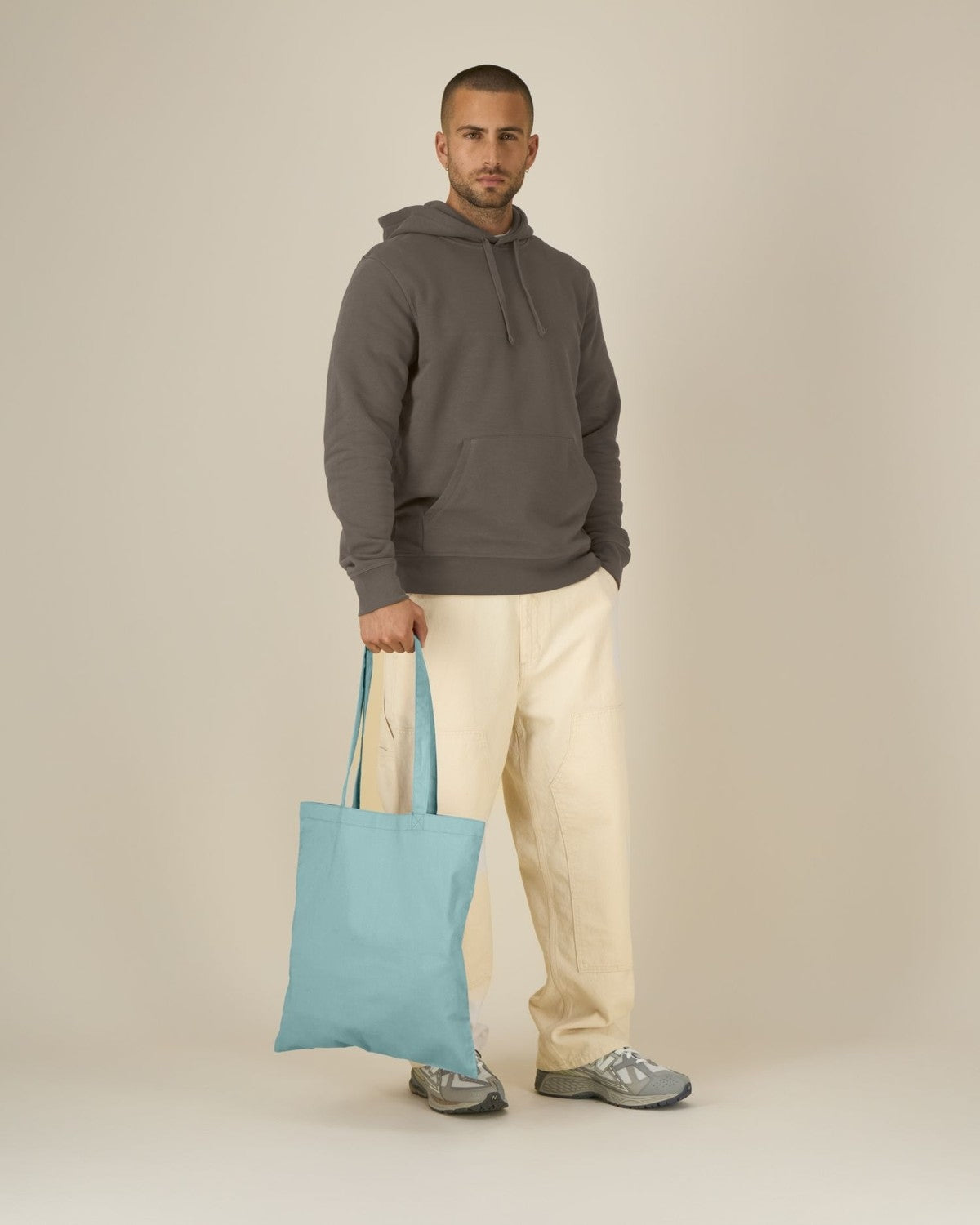 STAU773_C060_Front_Main_Studio_10.jpg