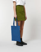 STAU773_C230_Front_Detail_Studio_5.jpg
