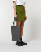 STAU773_C253_Front_Detail_Studio_5.jpg
