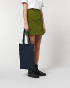 STAU773_C727_Front_Detail_Studio_5.jpg