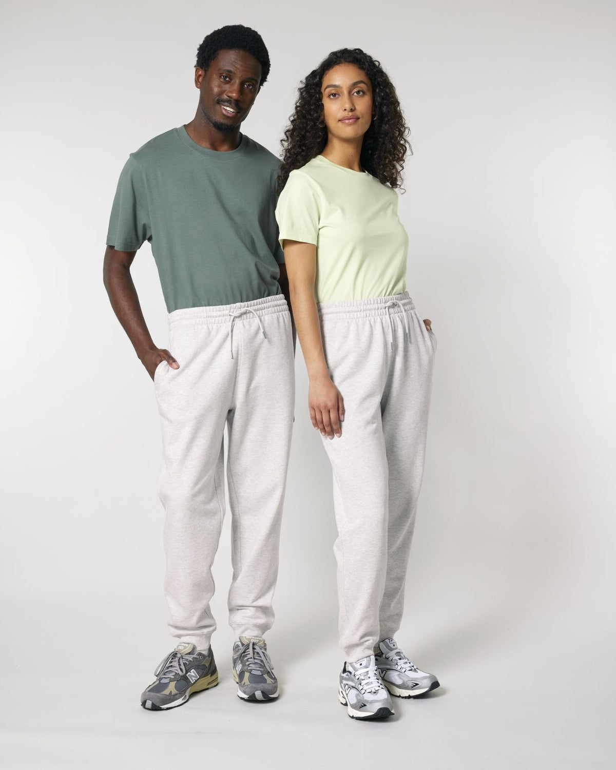 STBU185_C146_Front_Main_Duo_0.jpg