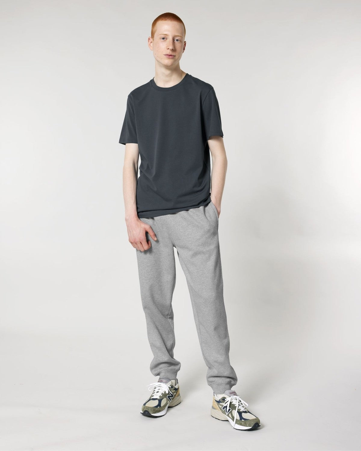 STBU185_C250_Front_Main_Studio_0.jpg