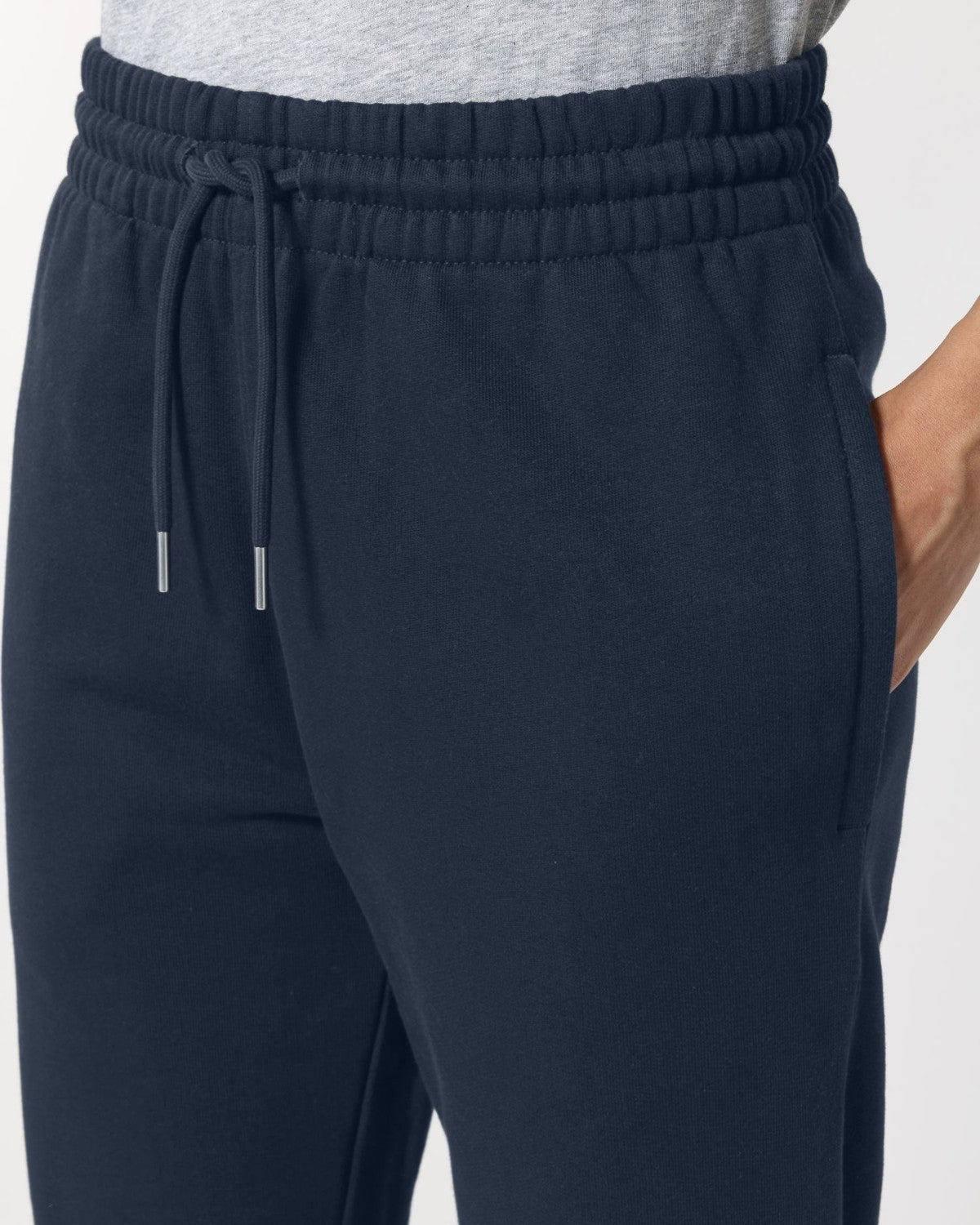 STBU185_C727_Front_Detail_Studio_5.jpg