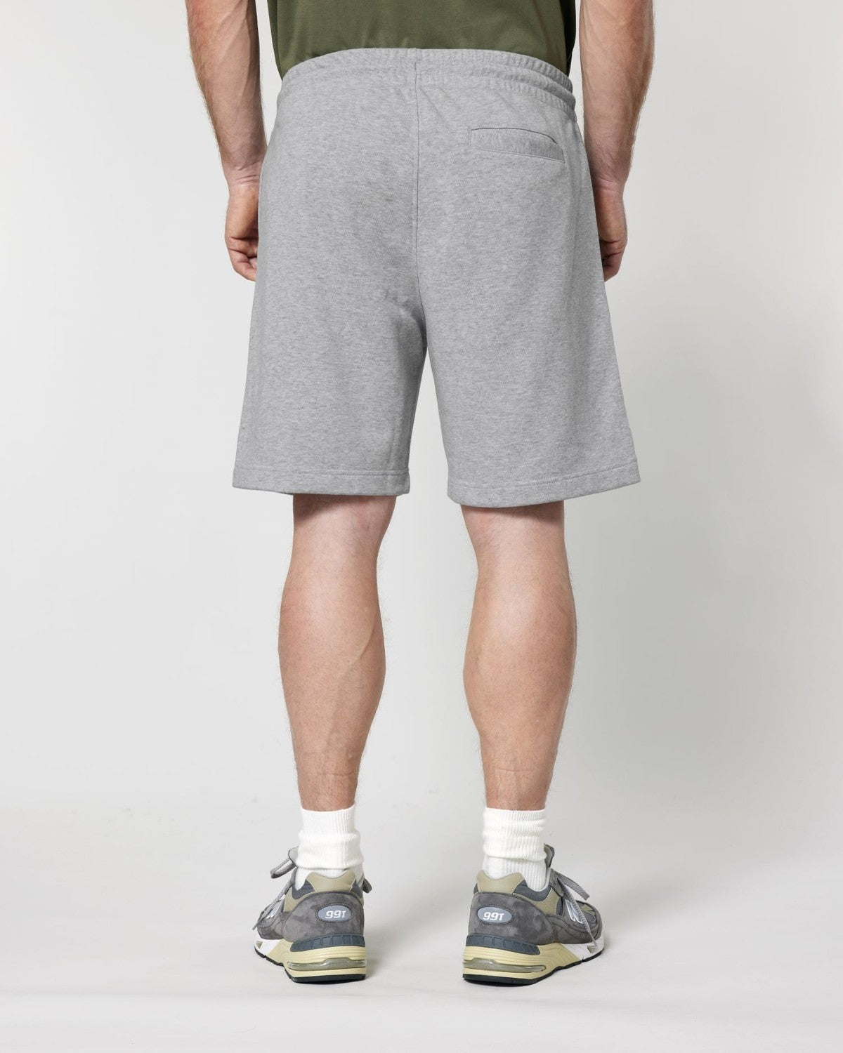 STBU186_C250_Back_Main_Studio_0.jpg