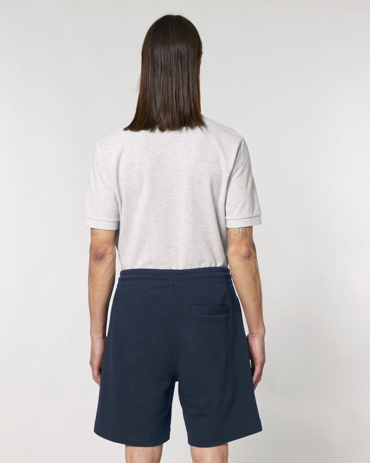 STBU186_C727_Back_Main_Studio_0.jpg