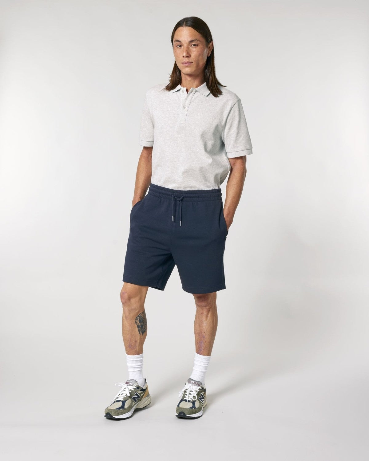 STBU186_C727_Front_Main_Studio_0.jpg