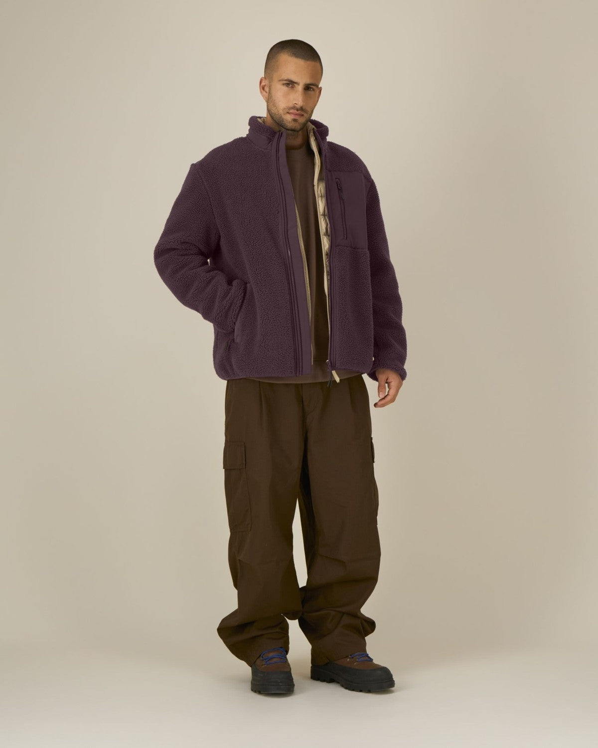STJU248_C116_Front_Main_Studio_10.jpg