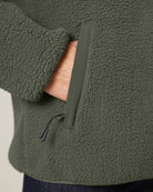 STJU248_C223_Front_Detail_Studio_3.jpg