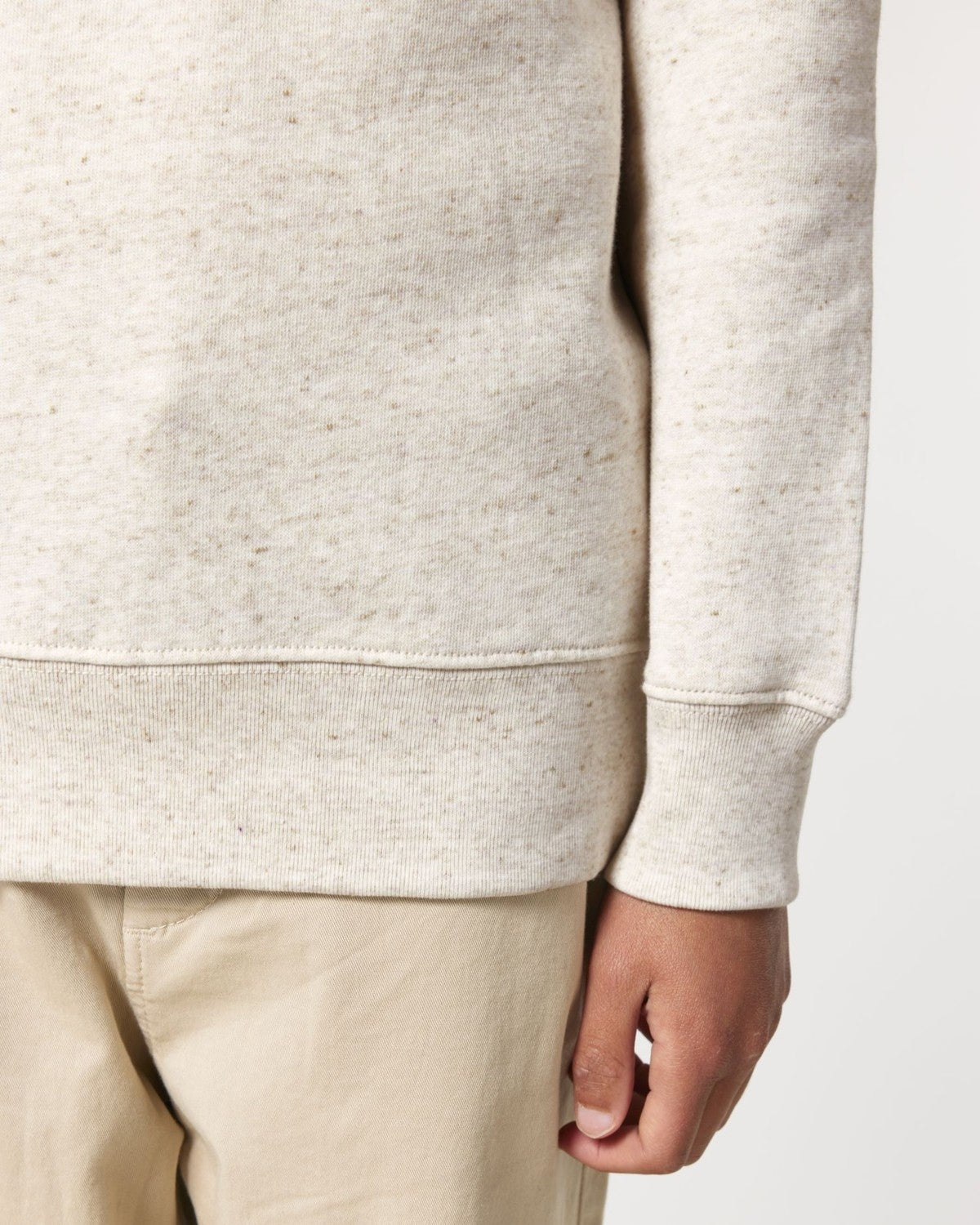 STSK181_C147_Front_Detail_Studio_1.jpg