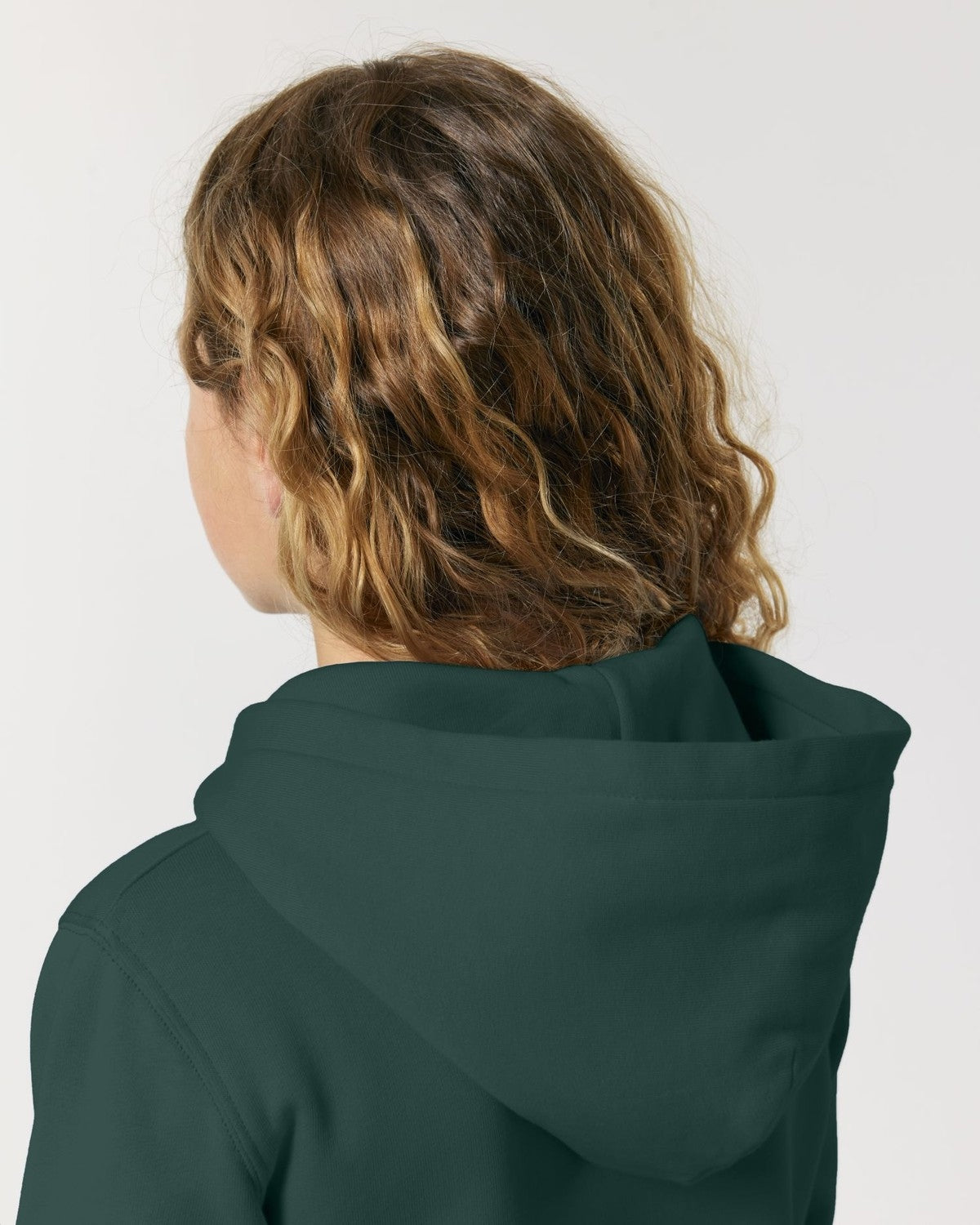 STSK182_C036_Front_Detail_Studio_6.jpg